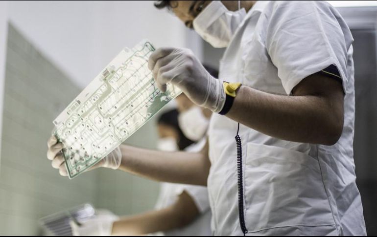 Las exportaciones de la industria electrónica registraron ocho mil 070 millones de dólares en el primer bimestre del año. EL INFORMADOR / ARCHIVO