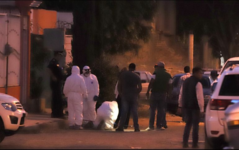 Los trabajos continuaban por la noche. EFE/C. Zepeda