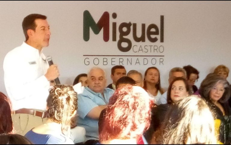 Castro dio a conocer su eje educativo frente a profesores. NTX / ARCHIVO