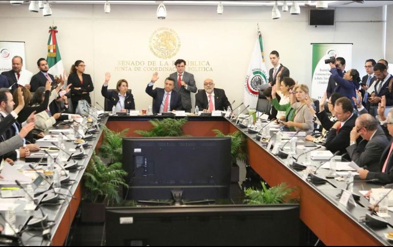 Los legisladores del PRI y PVEM impulsaron que se aprobara el dictamen que acepta sin cambios la minuta que se recibió de la Cámara de Diputados. ESPECIAL / comunicacion.senado.gob.mx