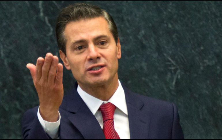 El Presidente conversó con Miguel Díaz tras la elección celebrada en la Asamblea Nacional del Poder Popular.  NTX / J. Pazos