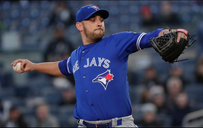 Marco Estrada recibió tres jonrones, pero aún así fue el vencedor. AP/J. Jacobson