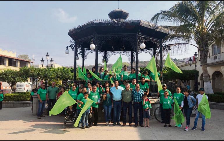 Salvador Cosío estuvo Acatlán de Juárez y en Ciudad Guzmán. ESPECIAL