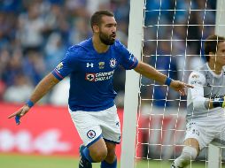 La victoria mantiene las remotas posibilidades de Liguilla de los Cementeros, que llegan a 19 puntos con una jornada más por disputarse. AFP/A. Estrella