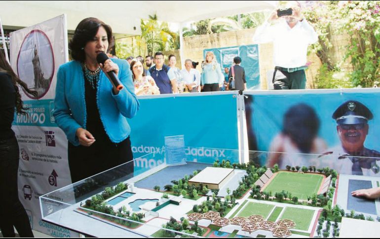 Colaboración. La propuesta de Araiza busca que las personas participen. ESPECIAL