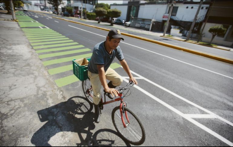 Sin motor. Así luce el área para pedaleros sobre la Avenida Arcos. EL INFORMADOR/F. Atilano