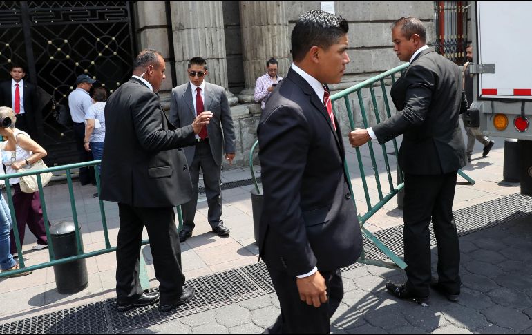 En el lugar ya hay elementos ultimando los preparativos para el debate. SUN / J. Reyes