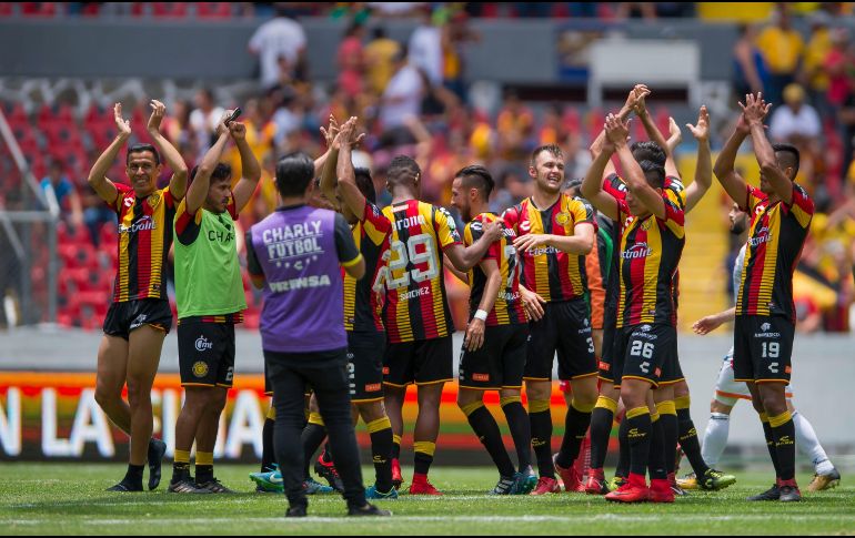 Leones Negros celebra su pase a la Final. MEXSPORT / C. de Marchena