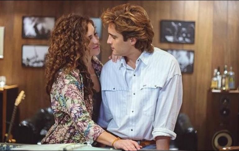 El amor por la fotográfa Mariana Yazbek, seis años mayor que Luis Miguel, comenzó en la grabación del video 