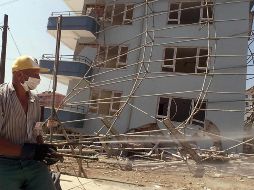 A pesar de que autoridades aseguran que el sismo no provocó daños, medios locales reportan el derrumbamiento de dos edificios. EFE/ARCHIVO