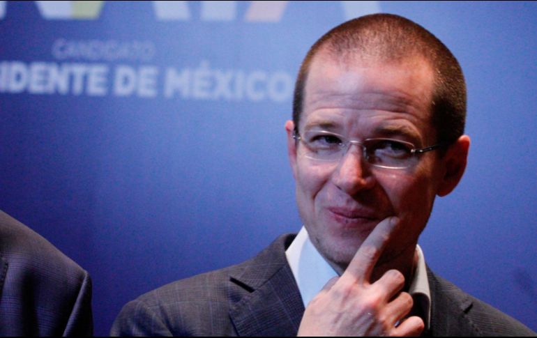 Durante una concentración con ciudadanos en el municipio de San Martín Texmelucan, Puebla, Anaya consideró que el tabasqueño ''anda muy enojado, muy agresivo''. NTX / ARCHIVO