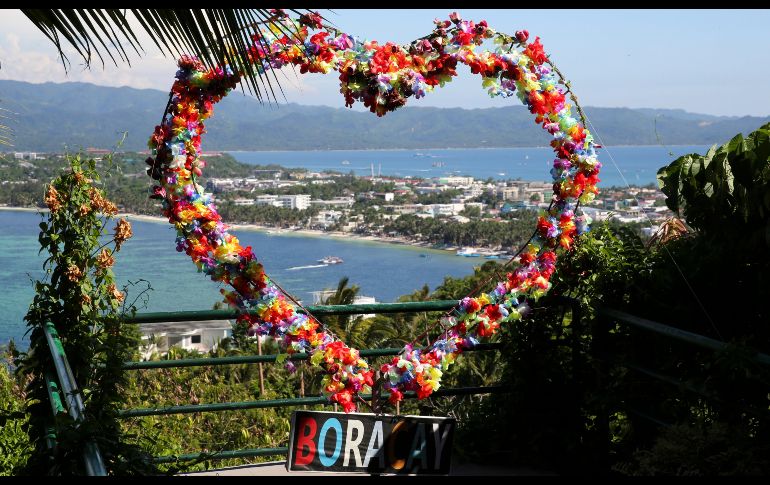 La isla de mil 032 hectáreas está ubicada unos 300 kilómetros al sur de Manila. AP/A. Favila