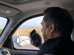 Ante la pregunta de una mujer sobre si eso disminuiría la violencia, Jaime Rodríguez respondió ''claro, porque al delincuente le daría miedo''. TWITTER / @JaimeRdzNL