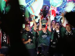 Chivas celebra campeonato en la Minerva