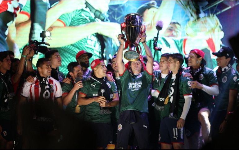 Matías Almeyda ha entrado en la historia del Guadalajara, dándole cinco títulos (dos copas, una supercopa, una liga y la Concachampions) en tres años. EL INFORMADOR/A. Camacho