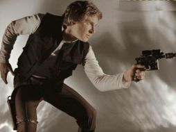 El arma, conocida como una BlasTech DL-44, fue diseñada específicamente para la película y se basó en el formato de una Mauser C96 Broomhandle real, a la que se añadieron partes adicionales.. INSTAGRAM / @juliens_auctions