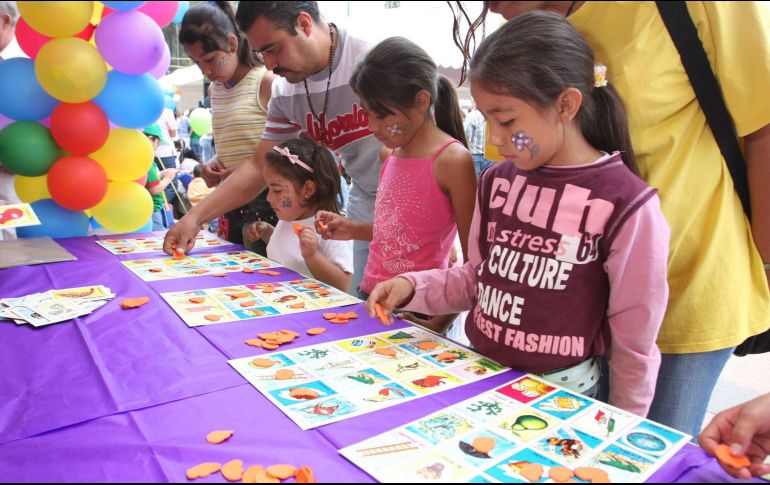 Las ventas en abril también tienen que ver con los gastos que hicieron las familias por las vacaciones de Semana de Santa. NTX/ ARCHIVO