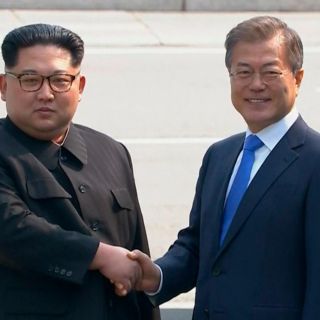 Kim Jong-Un cruza la frontera para cumbre de las dos Coreas