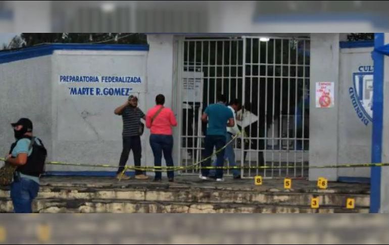 El martes pasado, cinco estudiantes fueron heridos a balazos por un grupo de personas armadas, desde la puerta principal de la Preparatoria Federalizada número 1 de Ciudad Victoria. EFE / ARCHIVO