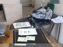 En el inmueble intervenido se localizaron formatos para falsificar cartillas militares, credenciales de elector, actas de nacimiento y CURP. TWITTER / @PGR_mx