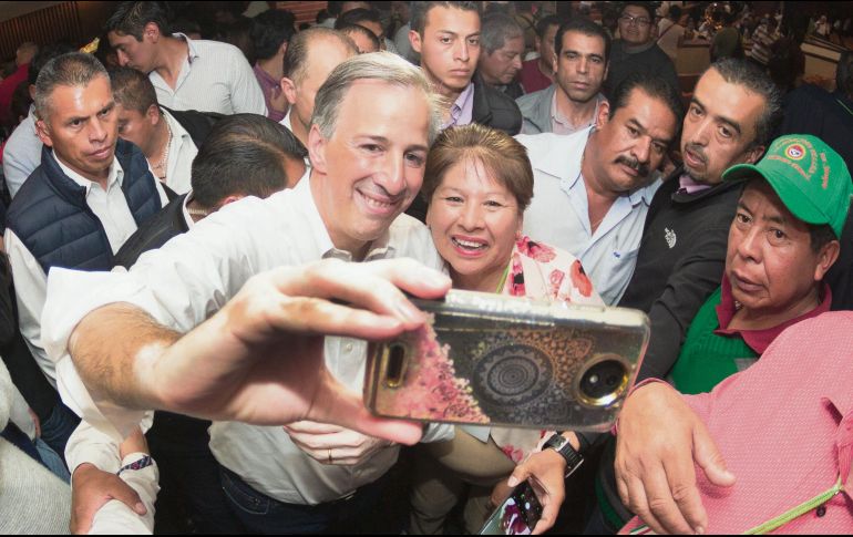 Apoyo. Meade dijo que los burócratas saldrán de la oficina al campo. NTX