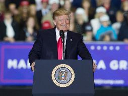 Trump aseguró que era mejor estar en el evento que en una cena falsa con los corresponsales de la Casa Blanca. EFE / R. Laverty