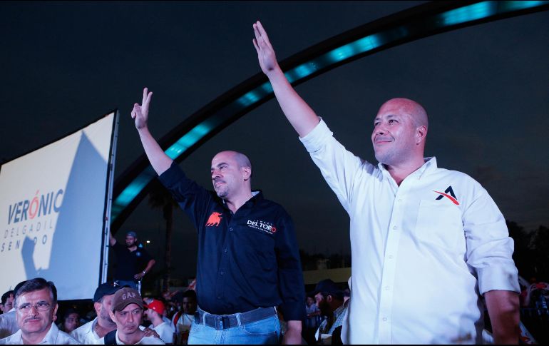 Del Toro Castro arrancó campaña acompañado por Enrique Alfaro, en la Plaza 18 de Marzo, en la zona oriente de Guadalajara. EL INFORMADOR / G. Gallo