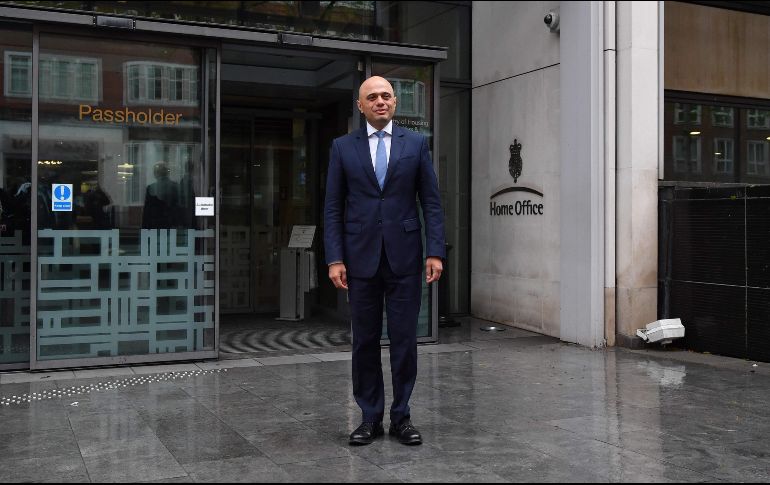 Javid, hijo de un conductor de autobuses de origen paquistaní, era hasta ahora ministro para el Gobierno local. AFP/B. Stansall