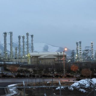 Irán dejó de buscar la bomba nuclear en 2009: OIEA