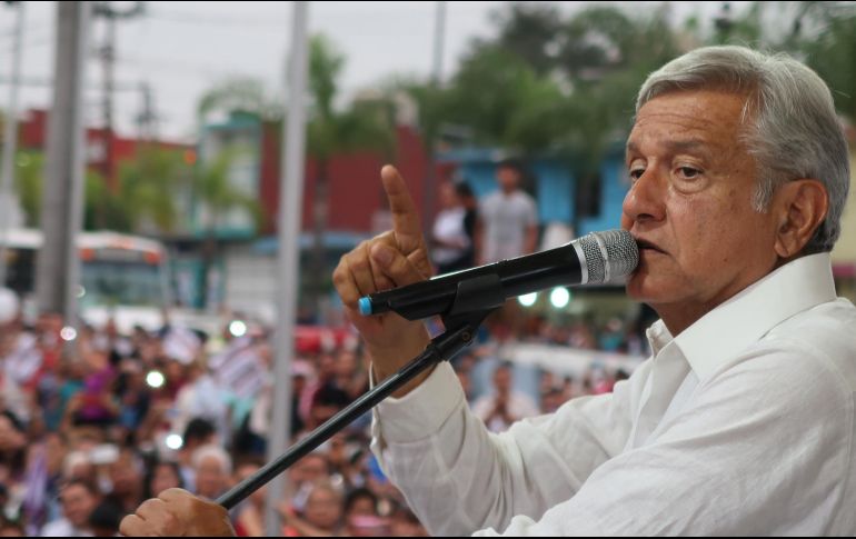 AMLO acusa a Anaya de haberse reunido con empresarios hace un mes para pedirles su apoyo. NTX / ESPECIAL