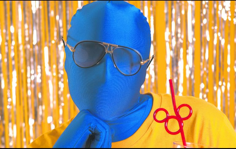 Salón Acapulco. El DJ se alista para presentarse en Tequila, Jalisco. ESPECIAL