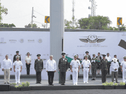 Graco Ramírez, gobrnador de Morelos y acompañado por los titulares de la Sedena y la Semar, afirmó estar en contra de las campañas de desprestigio contra los cuerpos militares. TWITTER / @SEDENAmx