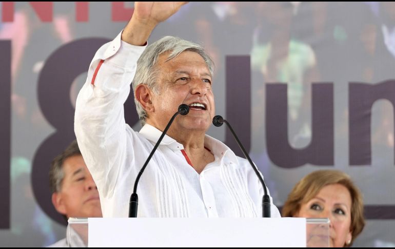 López Obrador afirmó que los miembros del gabinete presidencial están hablando mucho y se meten en la elección. SUN / V. Rosas