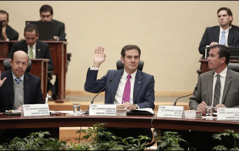 Las autoridades acuerdan modificar el marco legal para hacer un trámite muy sencillo a las personas que en el futuro quieran participar en las elecciones y vivan en el extranjero.  SUN/ ARCHIVO