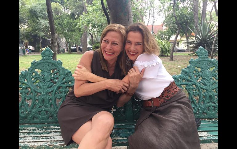 Fue apenas en marzo cuando la periodista pedía ayuda para verificar su página de Facebook; su página se ha viralizado rápidamente al colocarse entre el gusto de los simpatizantes de Morena. FACEBOOK / Beatriz Gutiérrez Müller