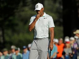 Tiger Woods sigue con problemas en su juego corto y se ubica en el puesto 48. AP/C. Burton