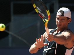 Rafa Nadal se ha preparado intensamente de cara al Masters 1000 de Madrid, torneo que busca ganar por sexta ocasión y que lo afiance en la cima del ranking de la ATP. EFE/K. Huesca