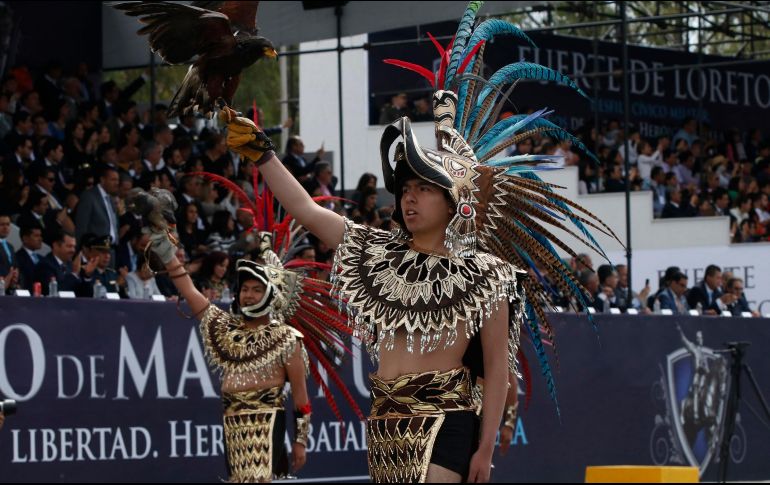 Hoy se realizó el defile cívico-militar que, con carros alegóricos y participantes referentes a la cultura e historia mexicanas, conmemoran el triunfo nacional en la Batalla de Puebla. NTX / C. Pacheco