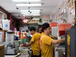 La mejoría radical del empleo de los mexicanos en EU ha jugado a favor en el envío de remesas. AFP/Archivos