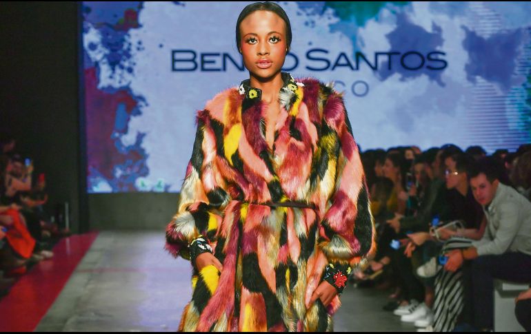 Tono. El morado es uno de los tonos que predominan en la nueva colección del diseñador. CORTESÍA BENITO SANTOS