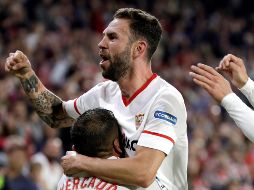 Layún marco de izquierda al 45', a pase de N'Zonzi. EFE/J. Muñoz