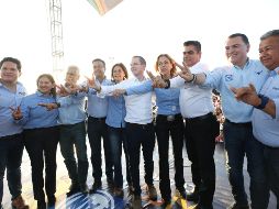 Anaya Cortés estuvo acompañado por candidatos de su coalición. NOTIMEX