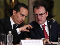 Para Kalach (izquierda), representante de los empresarios, nada está fuera de lo normal y Guajardo dio un reporte “amigable”. NOTIMEX/Archivo