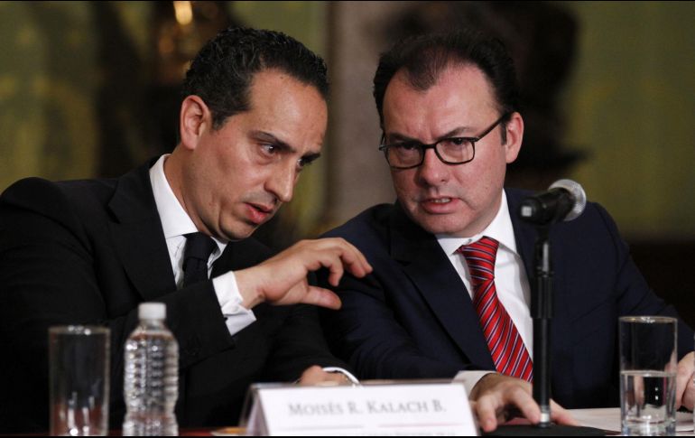 Para Kalach (izquierda), representante de los empresarios, nada está fuera de lo normal y Guajardo dio un reporte “amigable”. NOTIMEX/Archivo