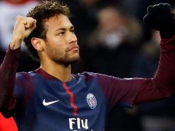 El ambiente en el vestidor del club no es de los mejores, y ya han trascendido varios conflictos por el trato que tiene Neymar. AP