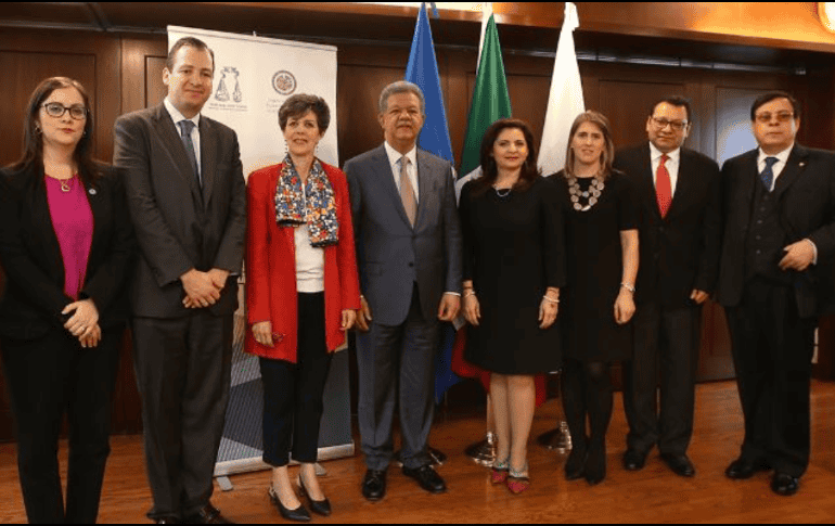 Las magistradas y magistrados que integran el máximo órgano jurisdiccional se dijeron comprometidos con la democracia. TWITTER / @TEPJF_informa