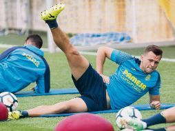 A asegurar un puesto. Entre los convocados figura el atacante del Villarreal, Denís Chéryshev. ESPECIAL
