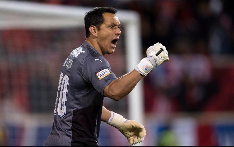 En caso de no quedarse en Chivas, León o Necaxa serían algunos de los posibles destinos del mazatleco. MEXSPORT/ARCHIVO