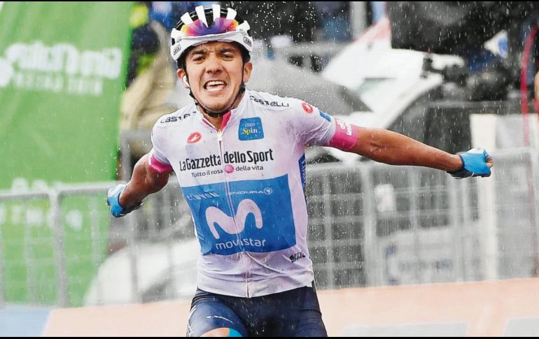 Richard Carapaz es el primer ecuatoriano en ganar una etapa de las tres grandes vueltas ciclistas. EFE/D. Zenaro