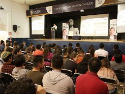 Para el candidato, la movilidad debe formar parte de una apuesta integral a través de esquemas y proyectos que respeten al peatón, personas con discapacidad y a los ciclistas.  EL INFORMADOR/ R. Bobadilla